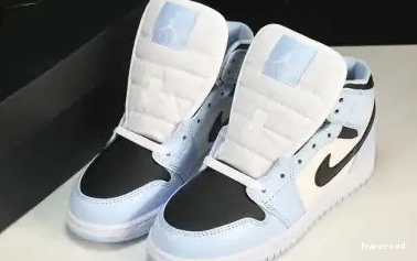 Hyperoad Mid Ice Jordan Blue 1 0705